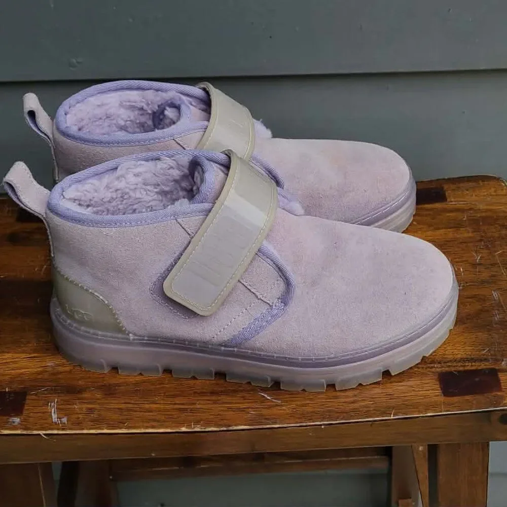 UGG these neumel